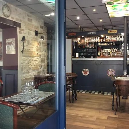 Le Richelieu Bacchus Hotell 2*