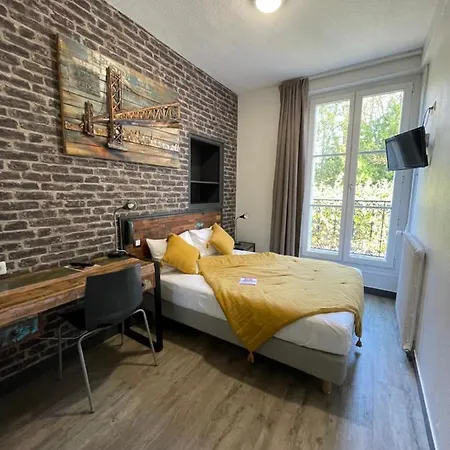 Hotell Le Richelieu Bacchus 2*