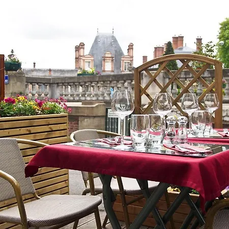 Le Richelieu Bacchus Hotel 2*