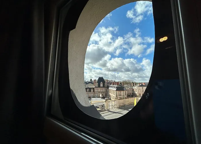 ル リシュリュー バッカス 2* フォンテーヌブロー