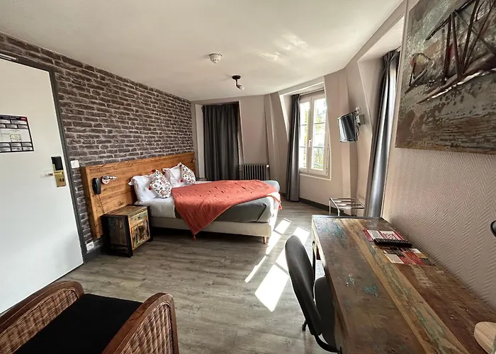 ル リシュリュー バッカス 2* フォンテーヌブロー